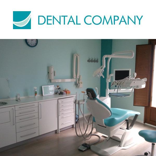 La franquicia Dental Company abre en Conil una nueva clínica
