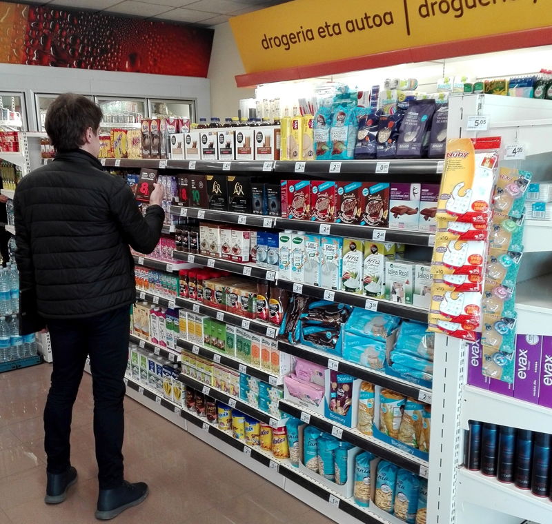 EROSKI inaugura un nuevo supermercado franquiciado con la enseña “RAPID” en la gasolinera AVIA de Gernika